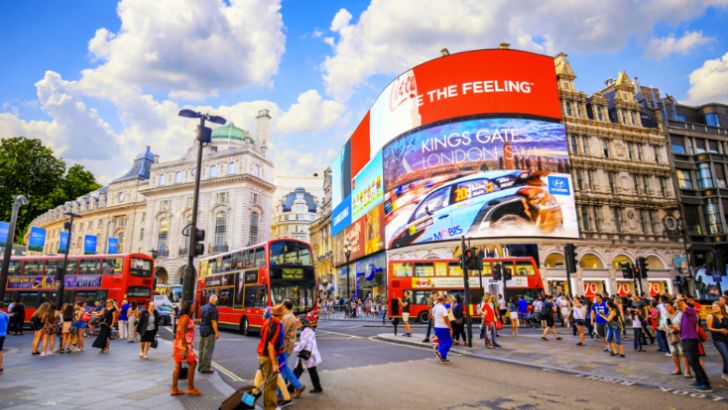 Royaume-Uni : première baisse des dépenses publicitaires depuis 14 ans au quatrième trimestre 2022